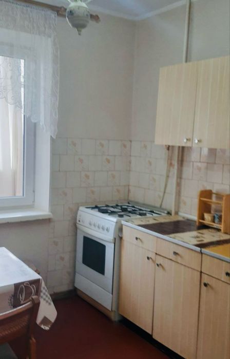 Сдам 1 комн Центр! Свет не отключают, 2 этаж!