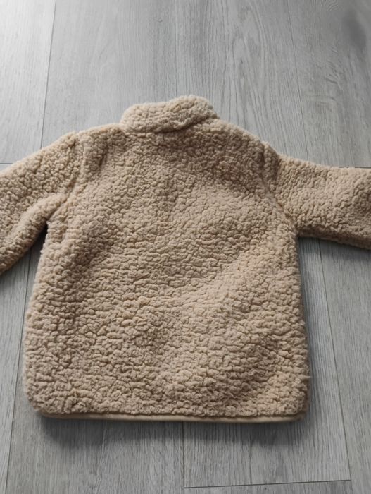 Bluza, narzutka, sweter z ciepłego i miłego materiały z buźką misia