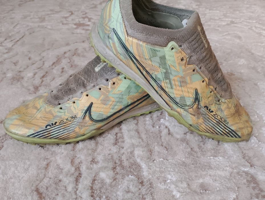 Сороконіжки Nike Air Zoom 42