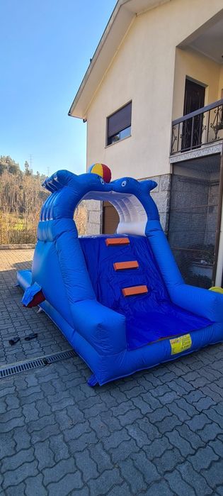 Insuflável de água