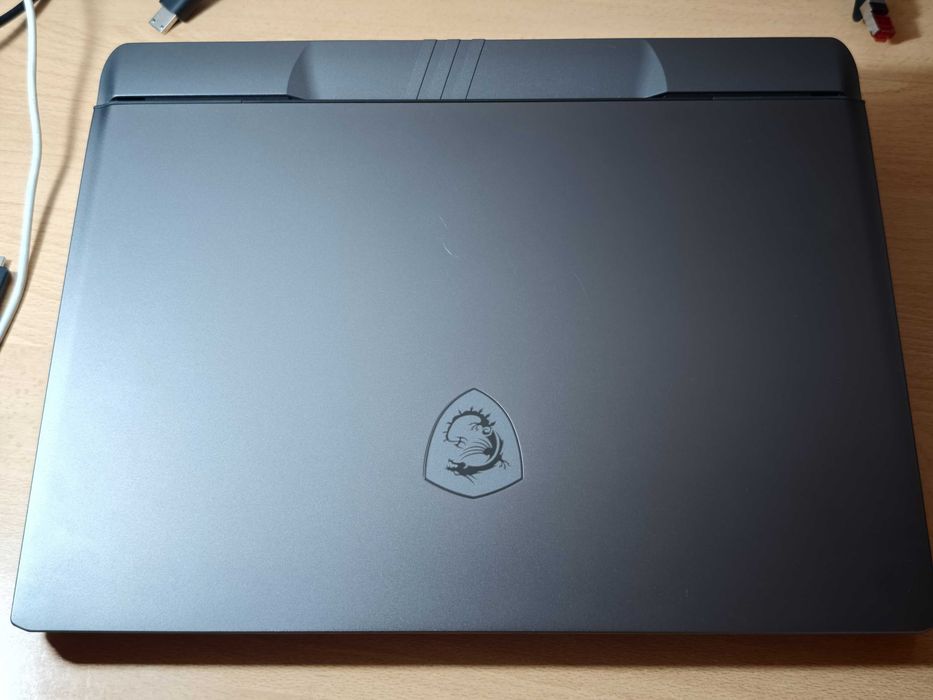MSI Vector 16 HX AI | RTX 5070 Ti | Ultra 7 255HX | 32GB RAM