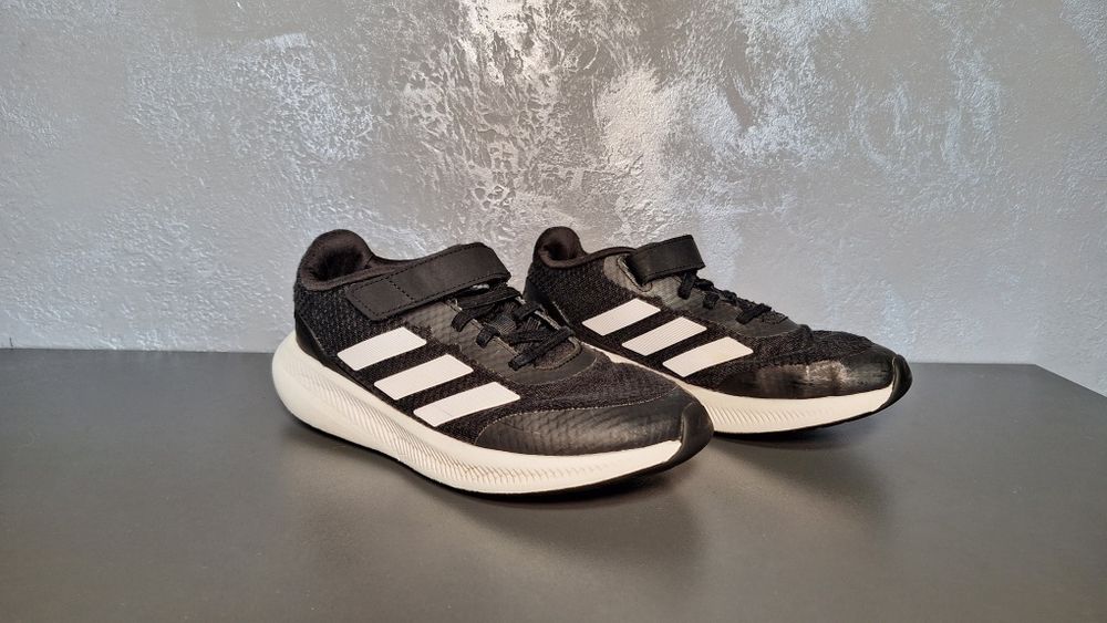 Дитячі кросівки Adidas Runfalcon 5 (34 розмір)
