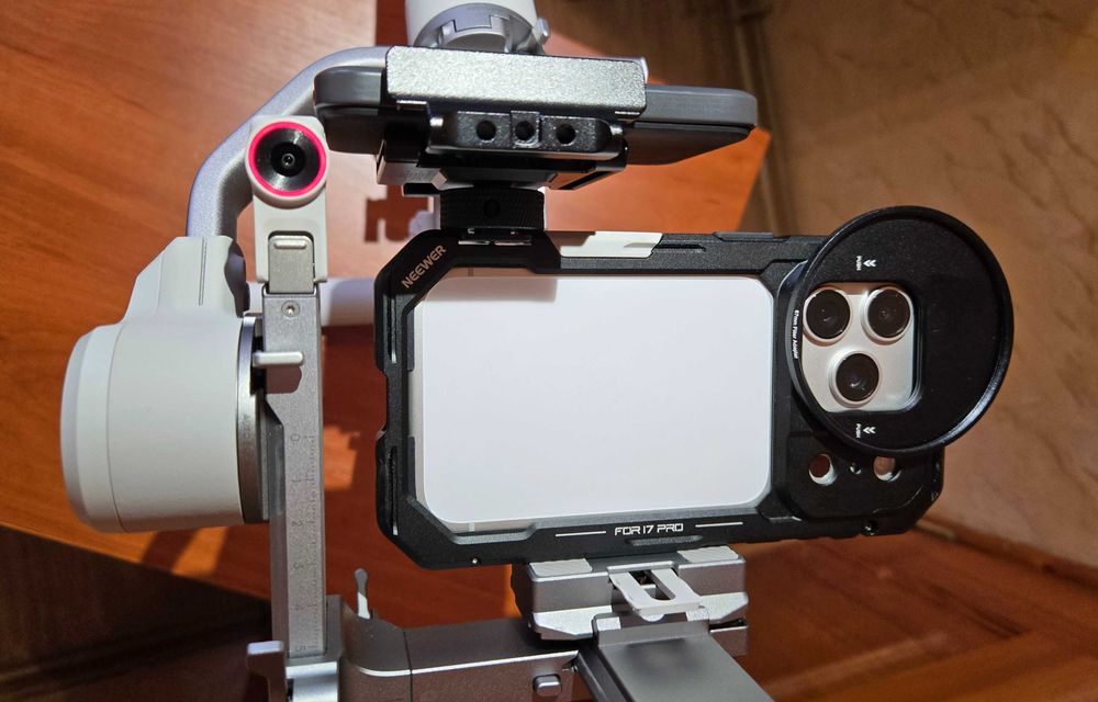 Новий стабілізатор DJI RS 4 Mini Combo — повный комплект