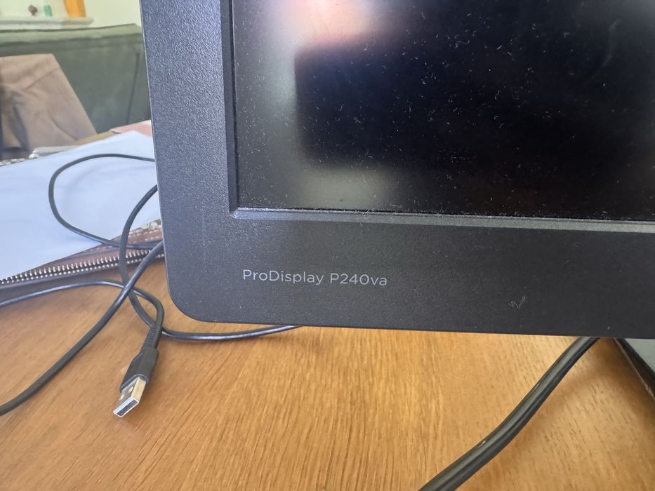 Monitor hp pro display P240va