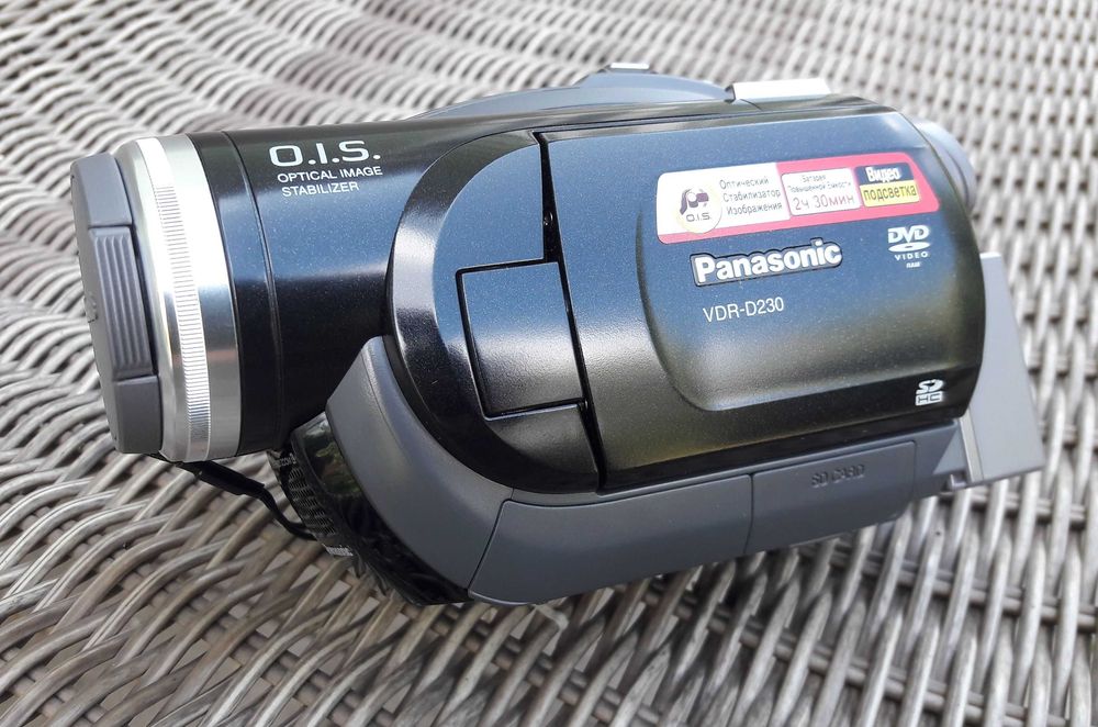 Відеокамера Panasonic нова