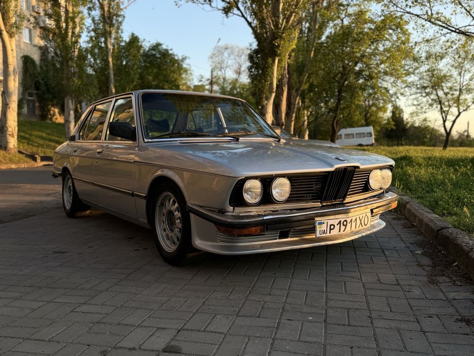 BMW E12 M20B20 1981