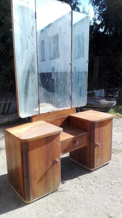 Sprzedam toaletkę PRL