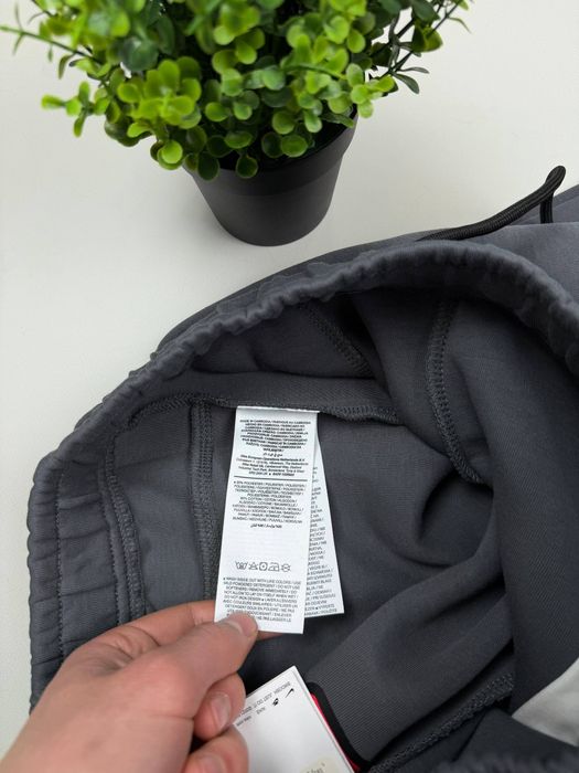Шорти Nike tech fleece