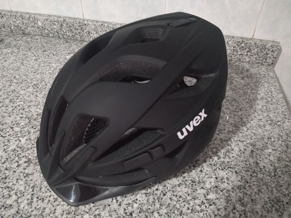 Capacete p/ bicicleta NOVO da marca UVEX