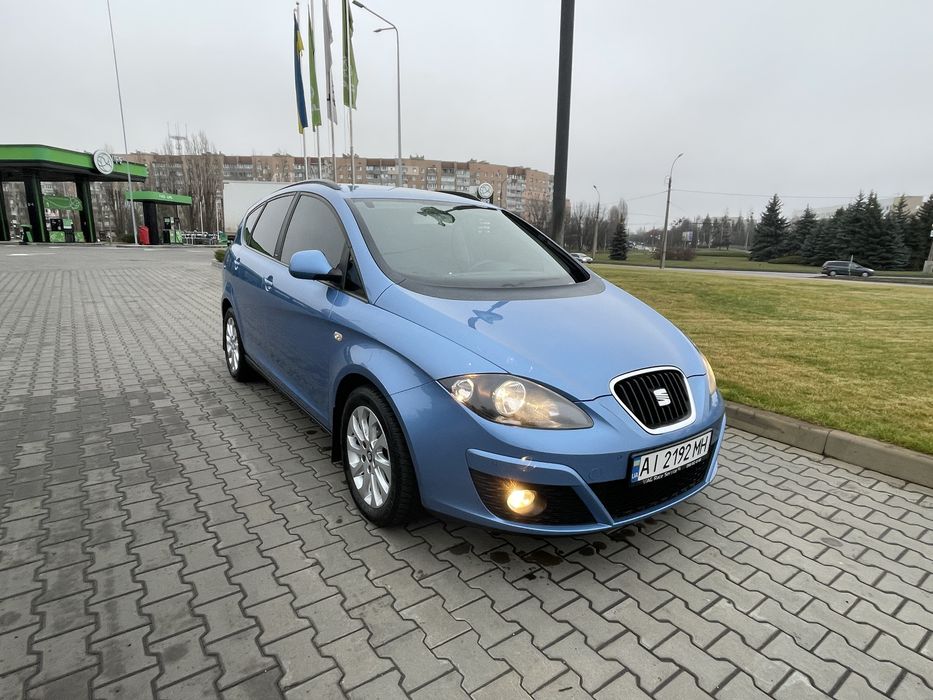 SEAT ALTEA XL 2015 продам авто