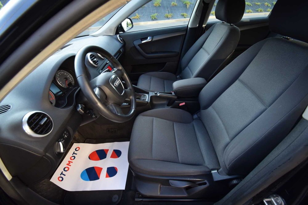 Audi A3 8P Sportback / LIFT / 1.6TDI CR 105KM / 2011r / Klimatronic