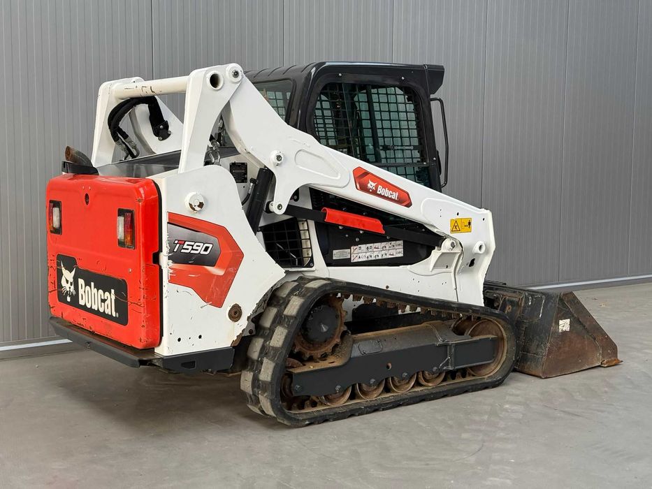 Bobcat T590   – Excelente Estado (Como Nova)