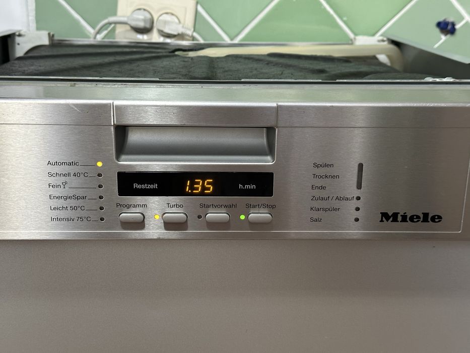 Посудомийма машина Miele