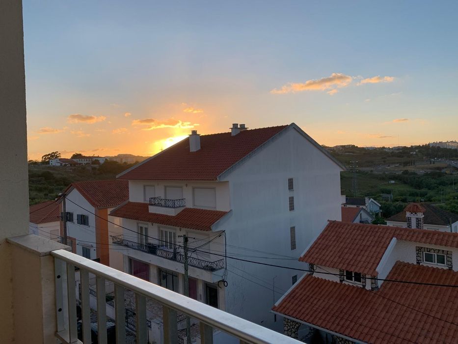 Quarto para alugar na Sobreda da Caparica