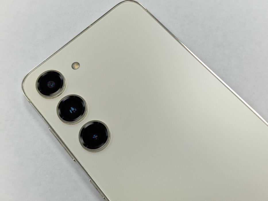 Samsung Galaxy S23 Dual SIM/ 8GB/ 256GB/ Grade A-/ Cream + ładowarka