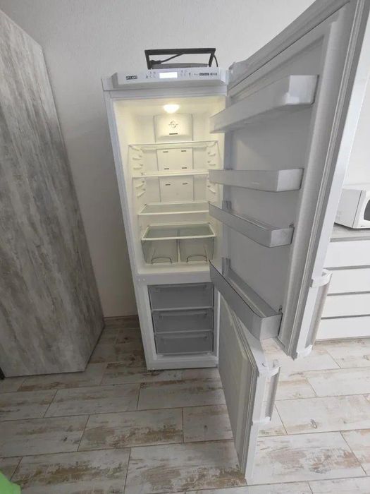 Продам 1 кім.квартиру ЖК Атлант вул. Симона Петлюри м.Бровари EM