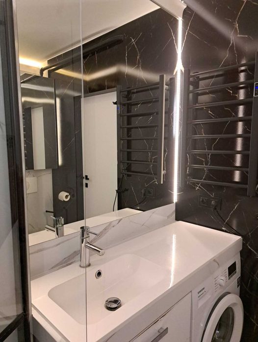 BEZPOŚREDNIO!!! 3 pokoje Centrum  62 m2