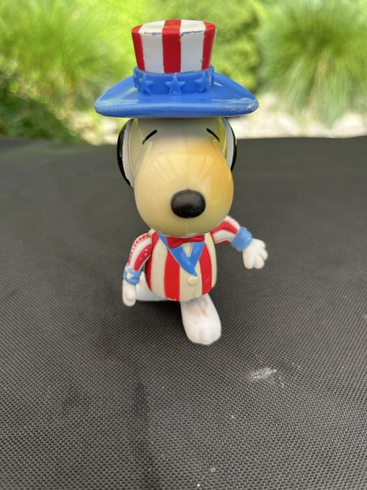 Sprzedam figurkę Snoopy