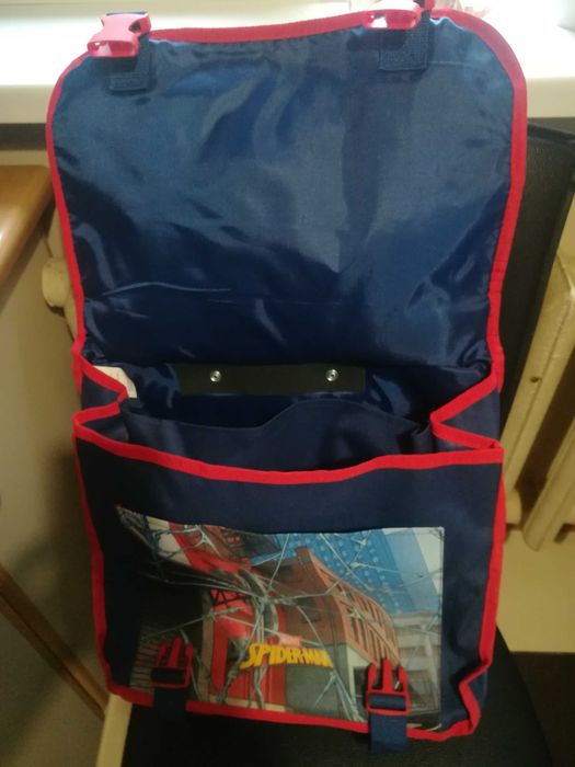 Продаю школьный рюкзак MARVEL " Spider-Man " человек-паук на колесах