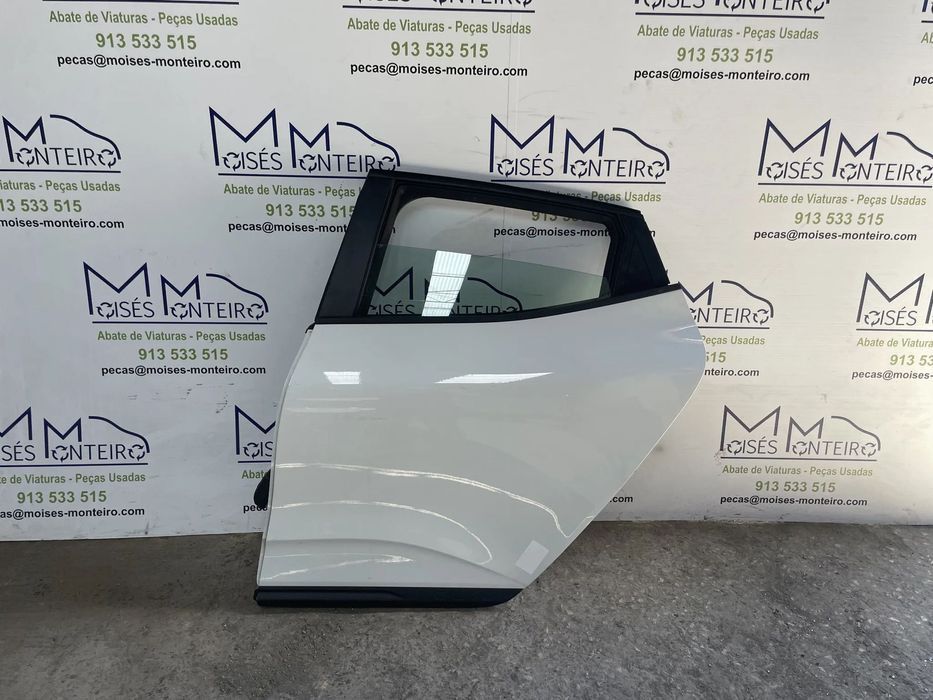 Porta Traseira Esquerda usada Renault Clio V de 2023