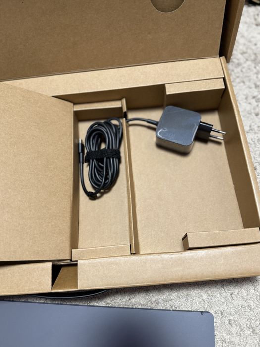 Ноутбук ASUS Chromebook Plus