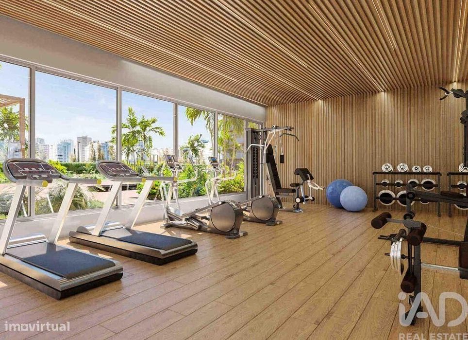 Apartamento T3 em Algés, Linda-a-Velha e Cruz Quebrada-Dafundo de 140,