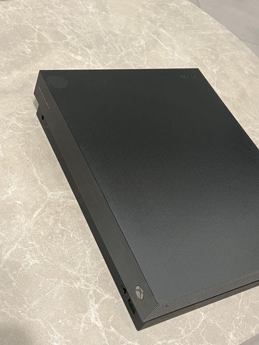 Xbox One Project Scorpio + dodatkowy pad + Kinect – zestaw