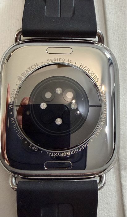 Apple Watch Hermes 11 46 mm Noir Kilim