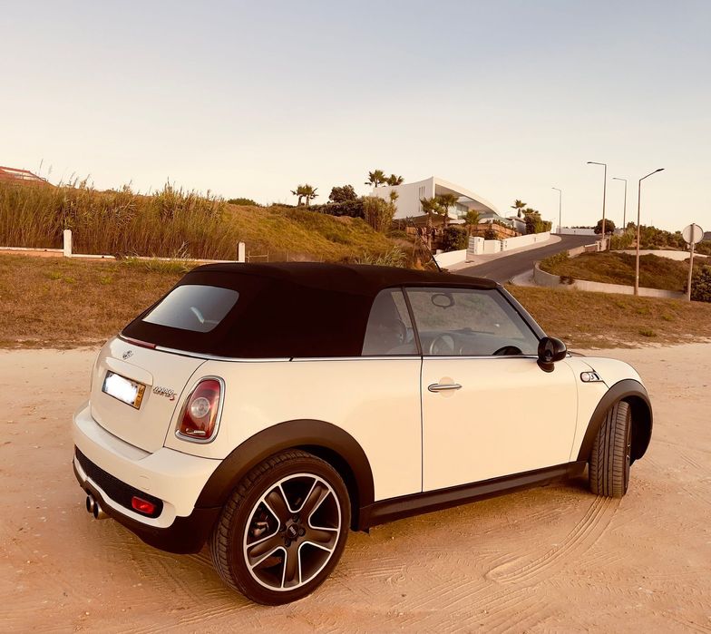 Mini Cooper S Cabrio - Automático Baixa Quilometragem - Sempre Garagem