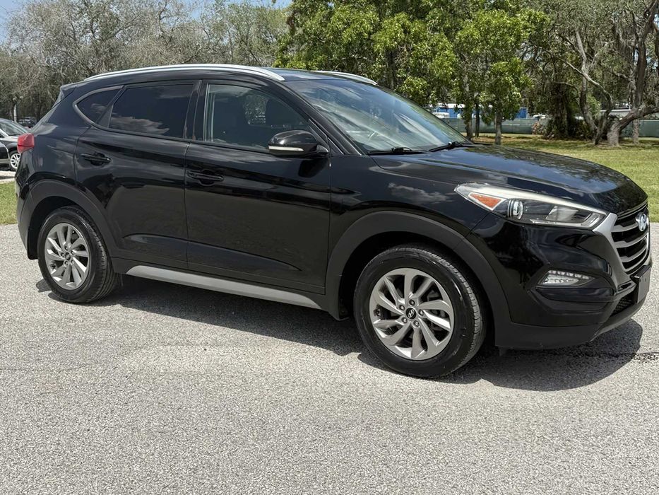 Hyundai Tucson      2016