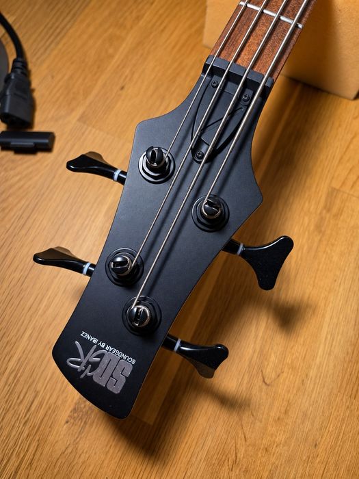 Baixo  Ibanez SR300EB -  Weathered Black.