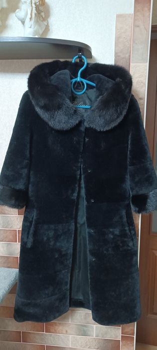 Жіноча шуба зима