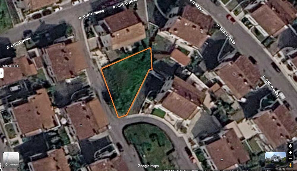 Lote terreno com projeto aprovado para 2 vivendas bi familiares