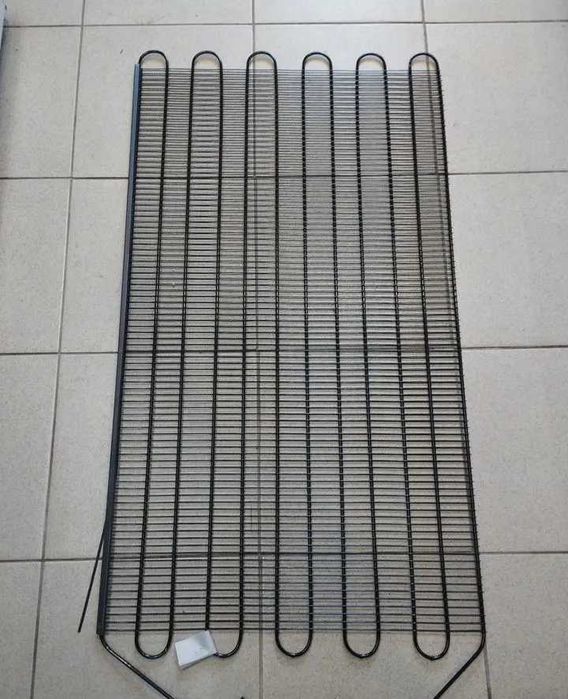 Конденсатор-решетка холодильника