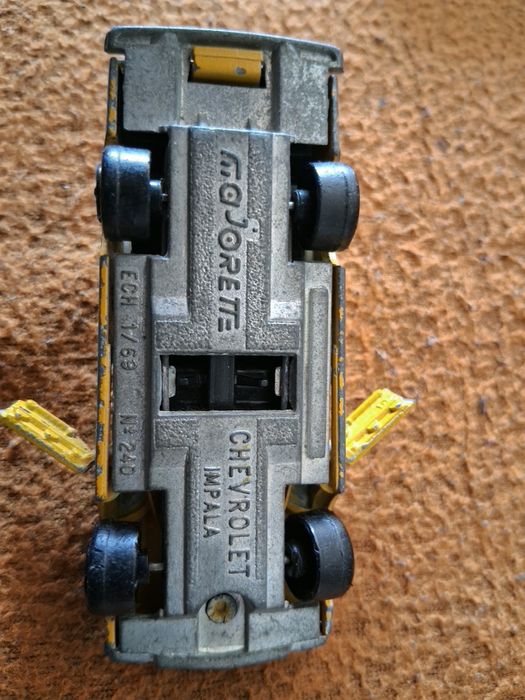 Carro majorette raro
