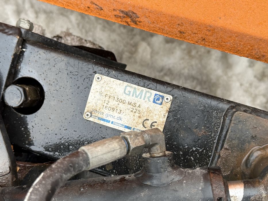 Zamiatarka GMR Stensballe FF1300 solidna na WOM hydrayliczny obrót 225kg