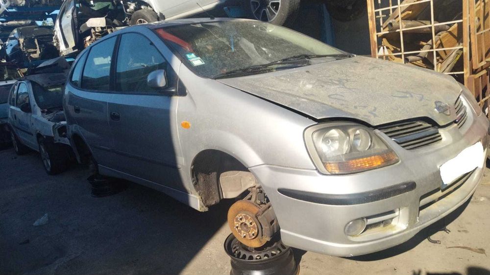 Nissan Almera  Tino Gasolina 2002 | PARA PEÇAS |
