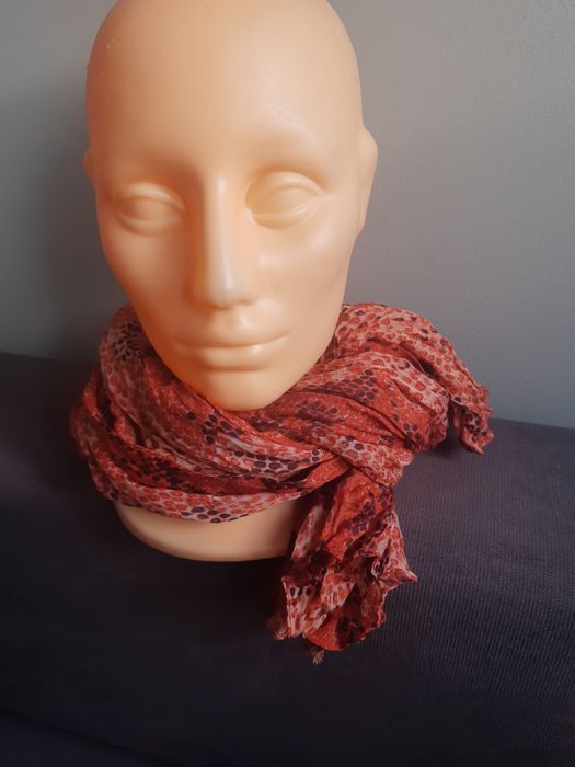 Apaszka. .Szal  160/55 cm