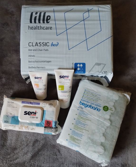 Zestaw dla Seniora podkłady chusteczki myjki