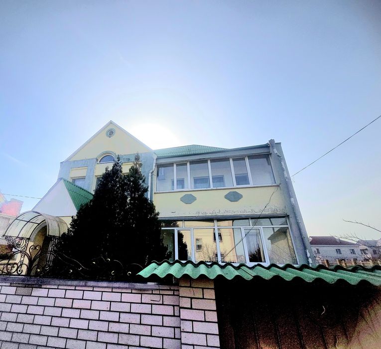 Продам добротный дом в Подгородном