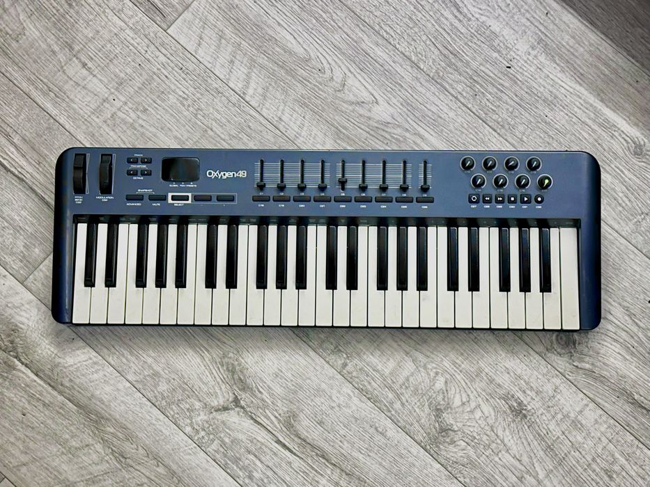 Міді клавіатура M-audio Oxygen 49