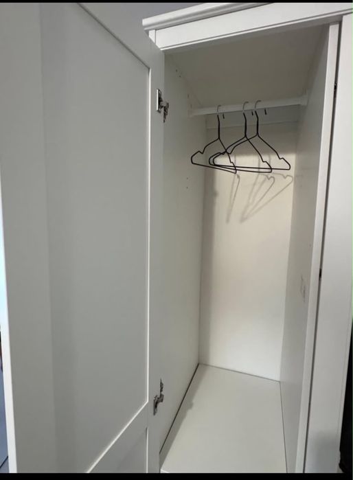 Roupeiro IKEA semi-novo