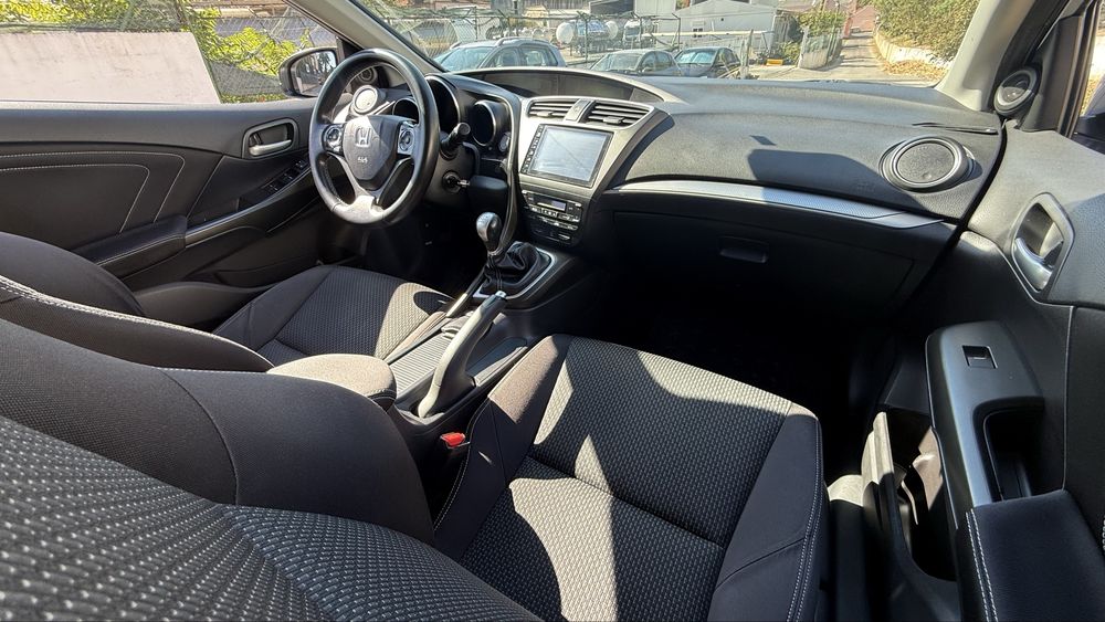 Honda Civic Tourer 1.6 i-DTEC Elegance — photo 4