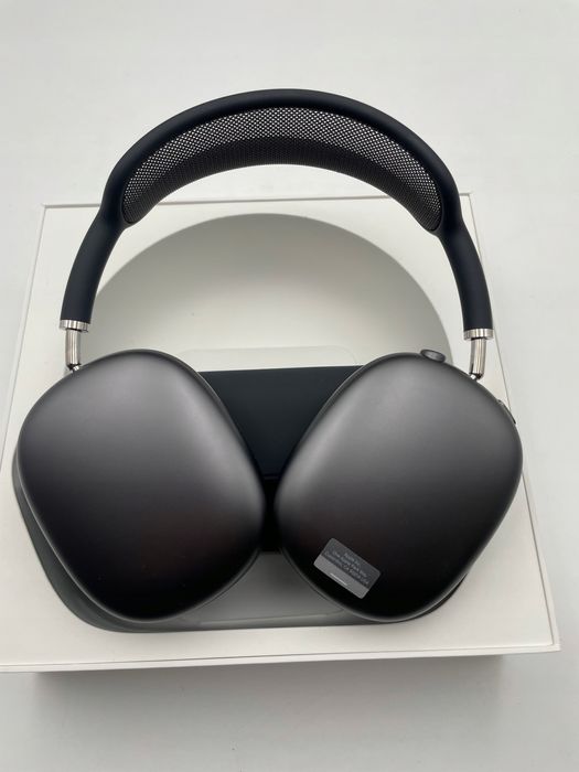 Apple AirPods Max Space Gray