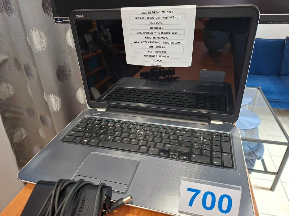 Laptop Dell 17 cali Intel I7 , SSD ,  Windows 11