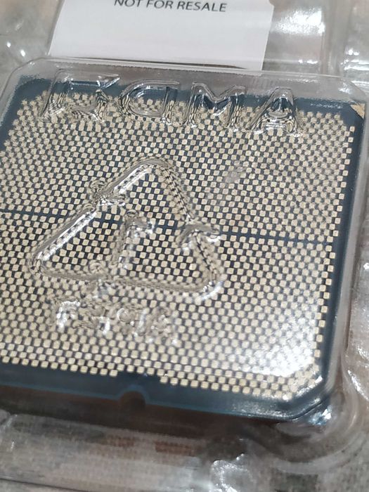 Processador AMD Ryzen 7 8700F - AI - 8 Núcleos 4,1 GHz Base 5,0 GHz Turbo - AM5