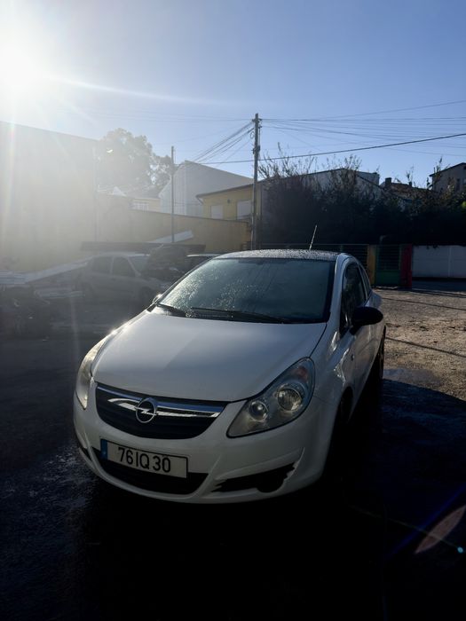 Opel Corsa 2010 5 lugares