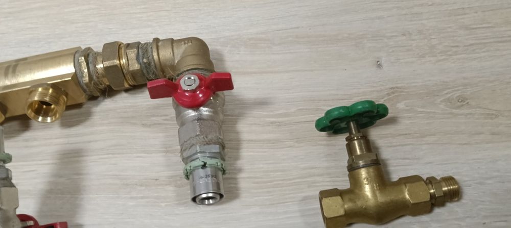 Kilka różnych części do ogrzewania