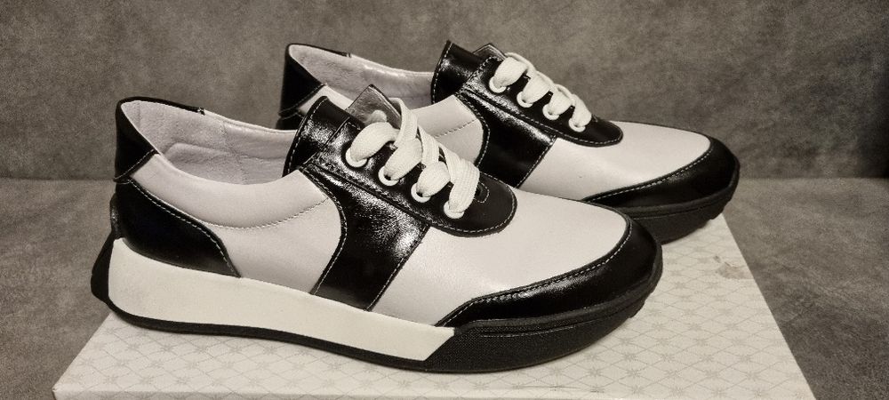 Женские кроссовки из 100 % натуральной кожи