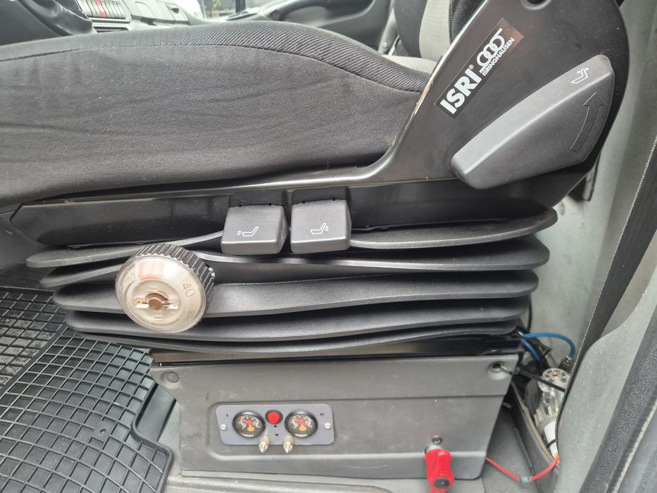 Sprzedam lub zamienię Iveco 3,0 170km hak 3,5t klima